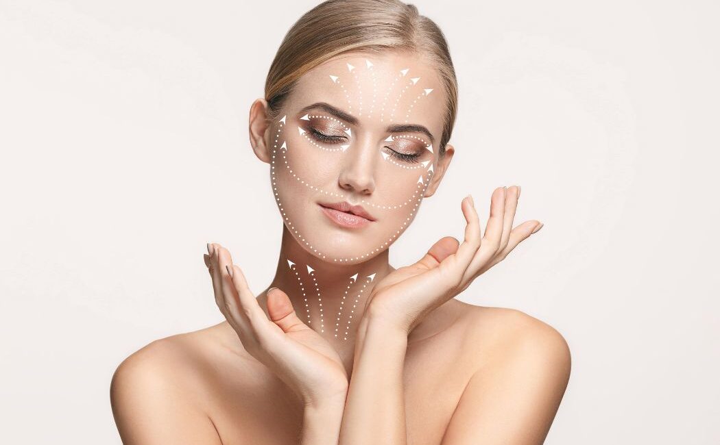 gorgeous blonde woman who has had multple aesthetic treatments